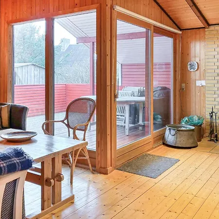 Vakantiehuis Gorgeous In With Sauna